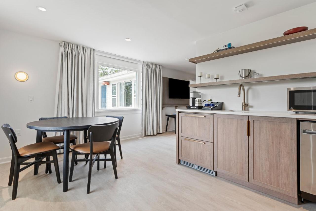 Greyfinch Chatham Inn Ngoại thất bức ảnh