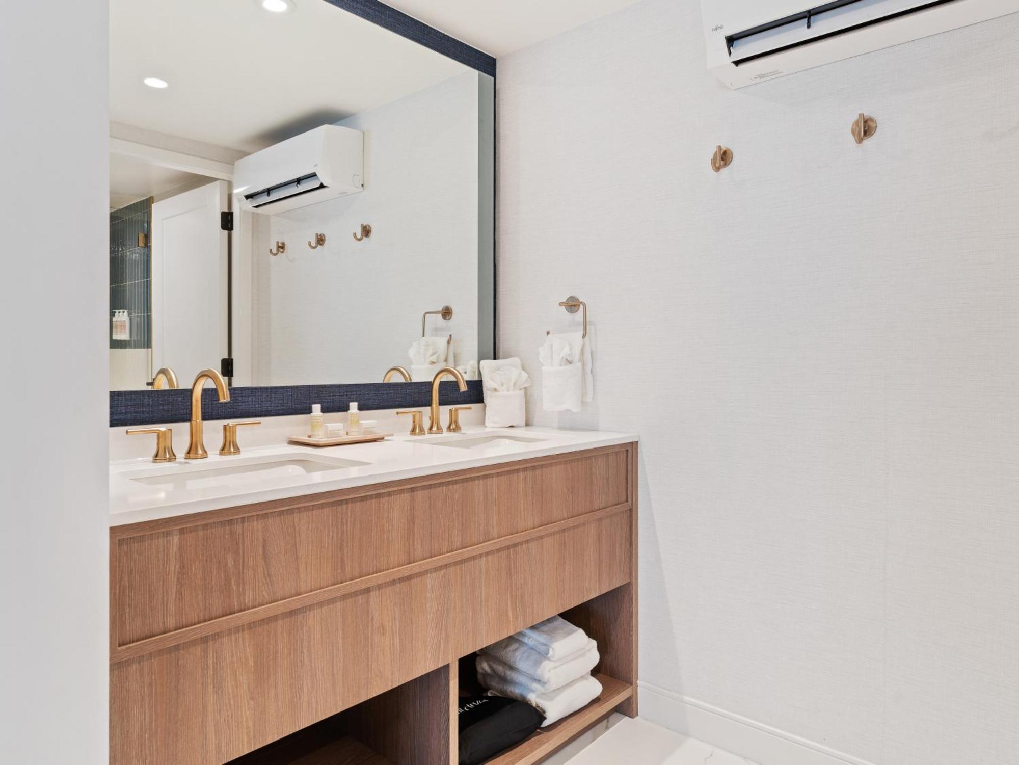 Greyfinch Chatham Inn Ngoại thất bức ảnh